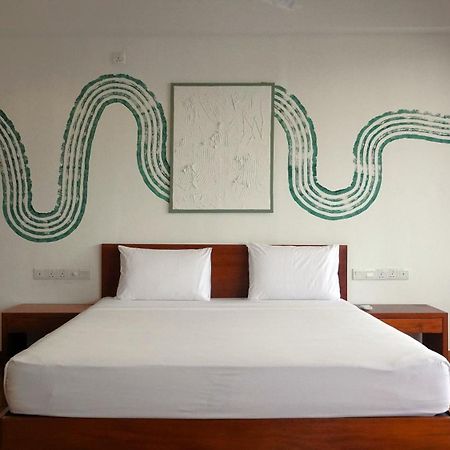 Hotel J Negombo Exterior photo