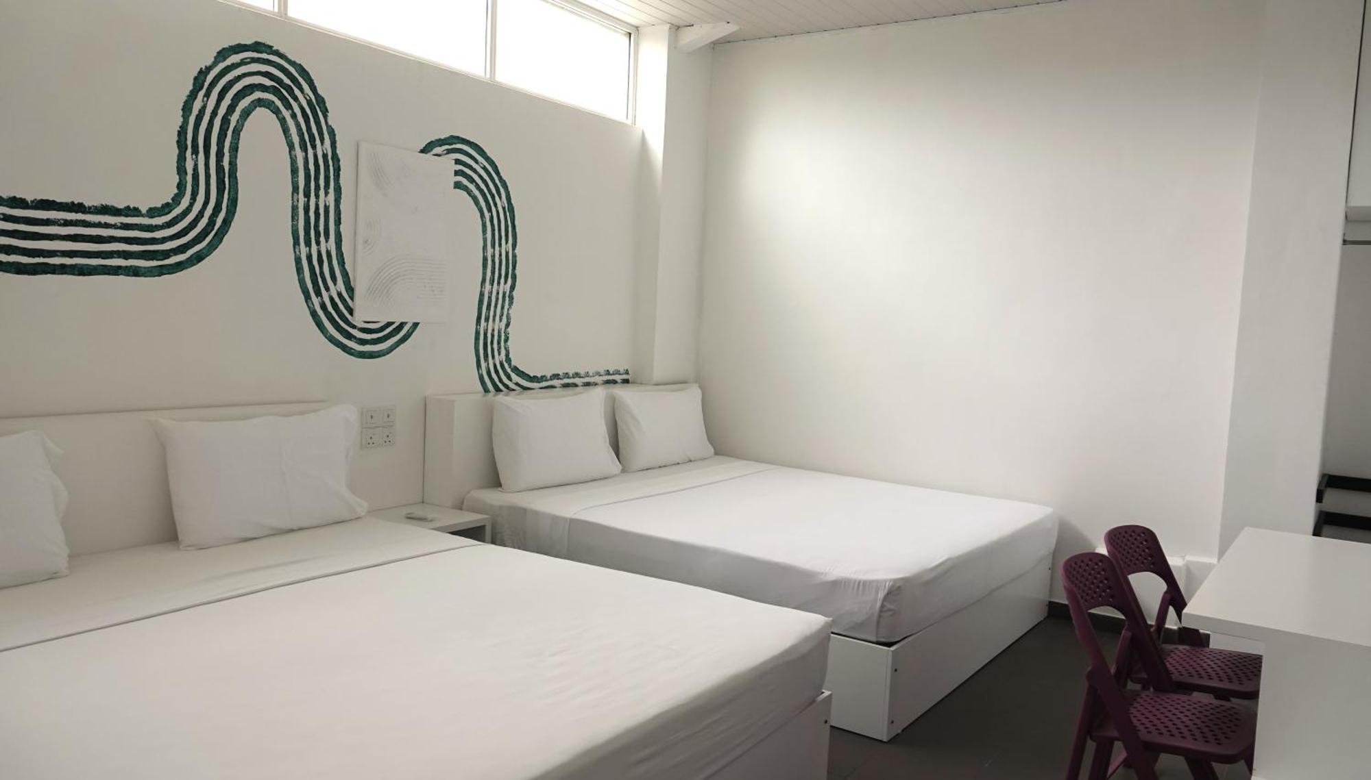 Hotel J Negombo Exterior photo