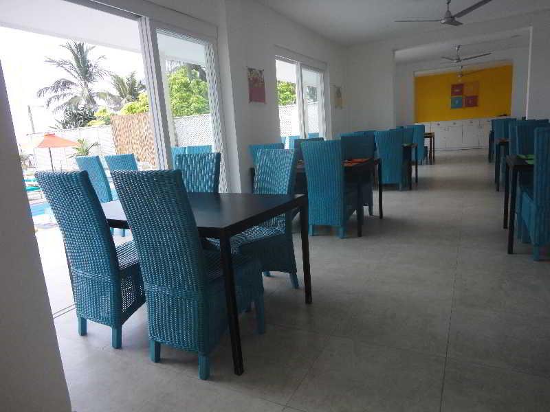 Hotel J Negombo Exterior photo