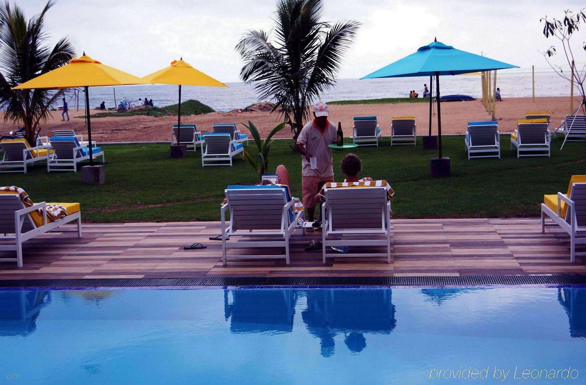 Hotel J Negombo Exterior photo