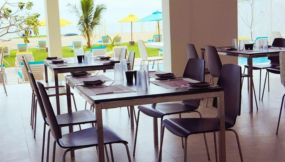 Hotel J Negombo Exterior photo